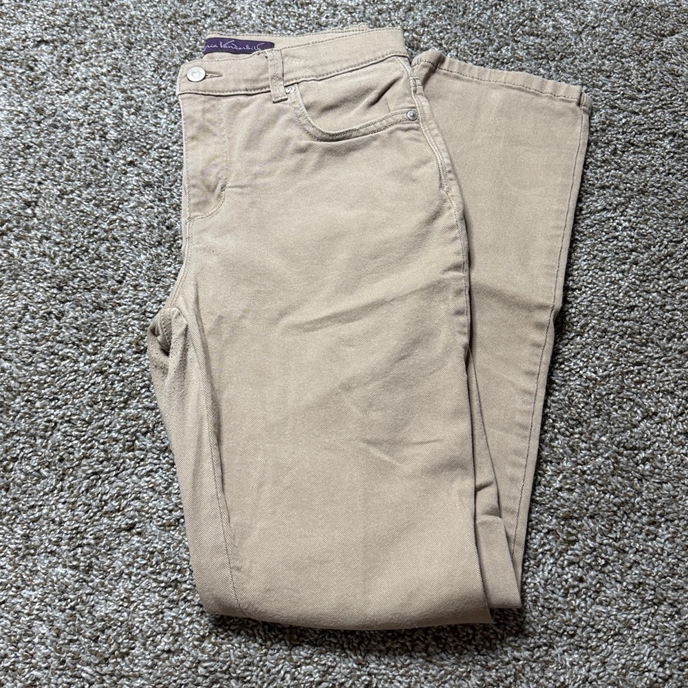Gloria Vanderbilt Women's Straight Leg Jeans in Tan